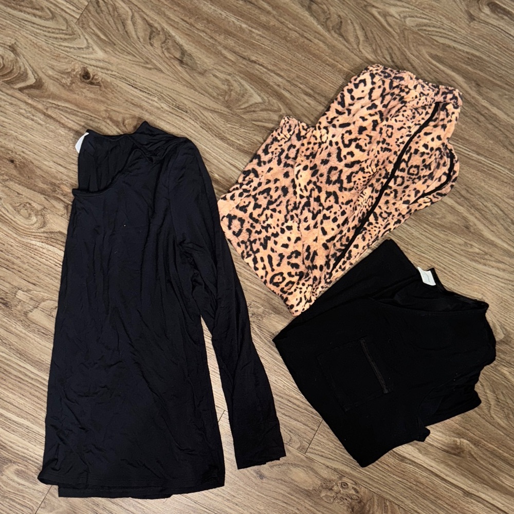 Soma Pajama Set - 3 pieces!